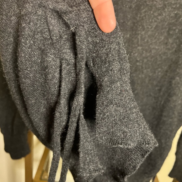 100% CASHMERE!! Charcoal grey women’s sweater - Picture 7 of 8